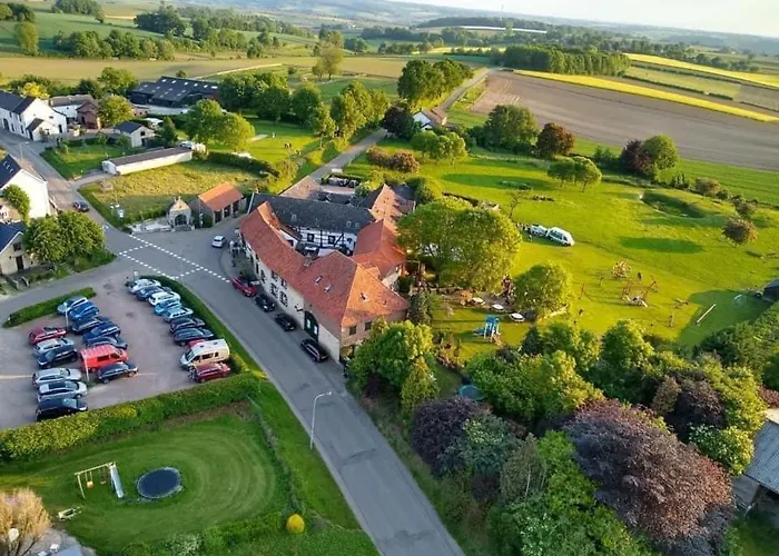 Dom wakacyjny Authentiek 4 Persoonshuisje Vlakbij Valkenburg