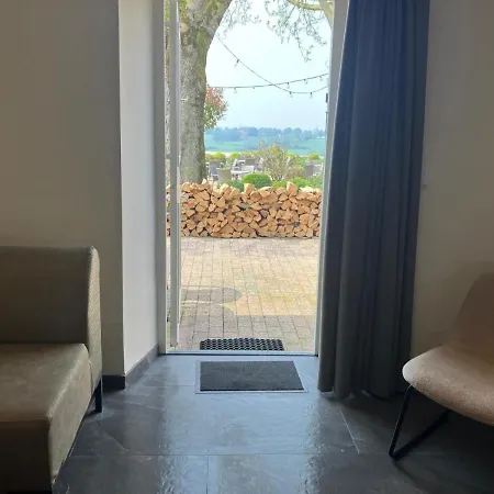 Authentiek 4 Persoonshuisje Vlakbij Valkenburg Nyaraló Voerendaal